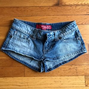 ❤️Guess Jean shorts